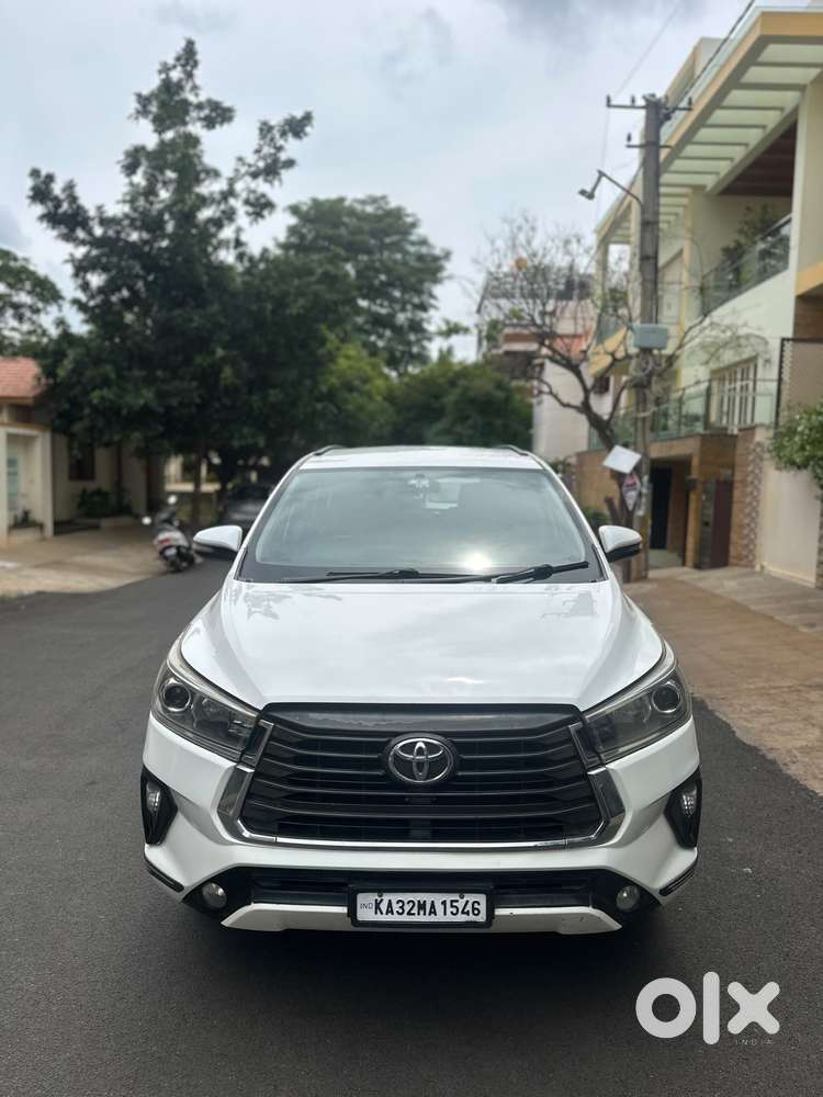 2018 2.4 V 7 STR — ₹16.3L on OLX