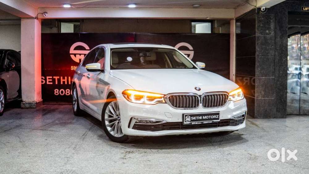 2018 2.0 520D Luxury Line — ₹22.0L on OLX
