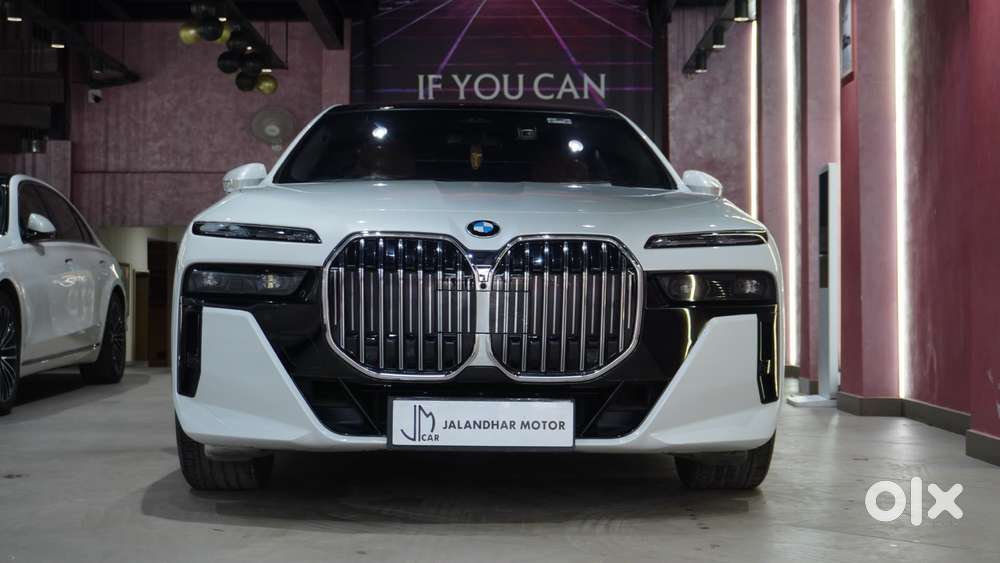 2025 740i M Sport Petrol Automatic — ₹1.5 Cr on OLX