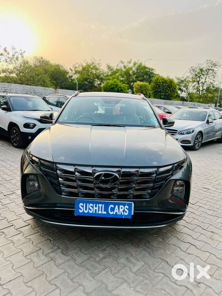 2023 Signature 2.0 AT Petrol — ₹21.9L on OLX
