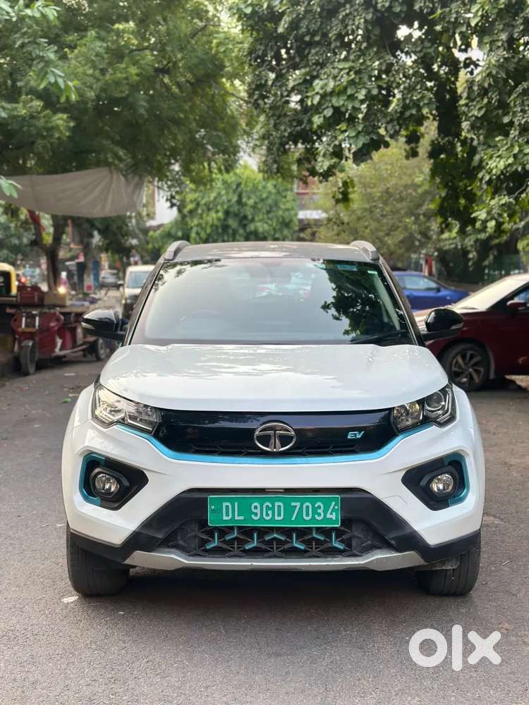 2022 XZ Plus dark edition — ₹8.50L on OLX