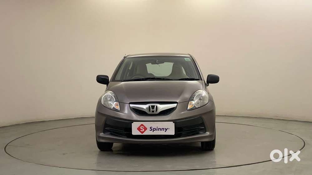 2015 [2016-2019] 1.2 E MT — ₹2.88L on OLX