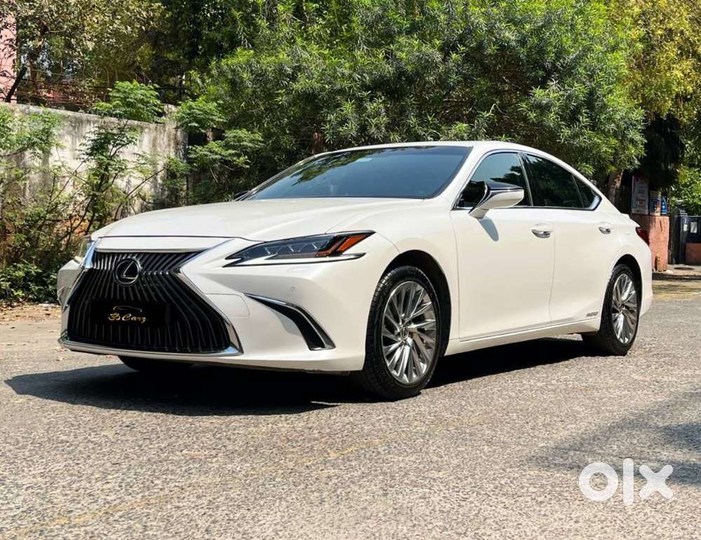2021 300h Luxury — ₹38.0L on OLX