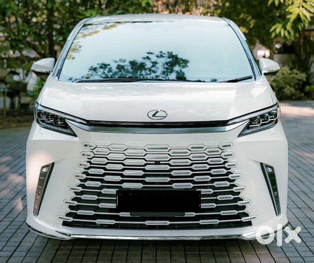 2024 350h 4 STR Ultra Luxury — ₹2.5 Cr on OLX