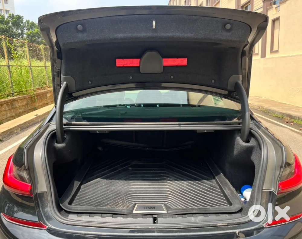 2020 2.0 330i GT M Sport — ₹32.0L on OLX