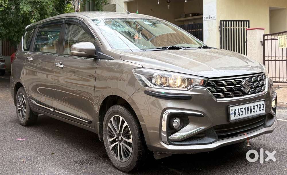 2024 ZXI Plus — ₹11.8L on OLX