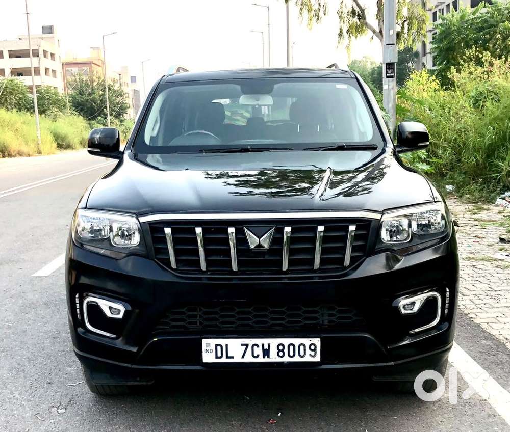2024 2.0 Z4 Petrol MT 7 Str — ₹13.3L on OLX