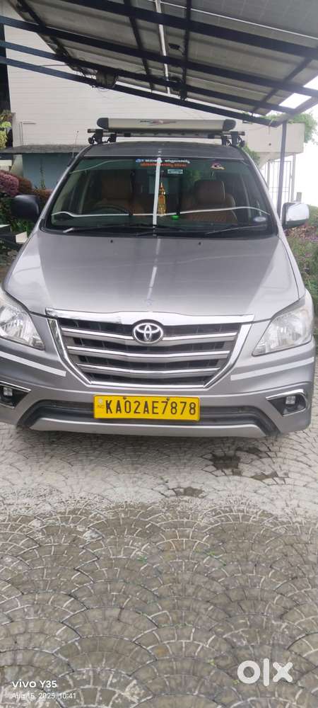 2015 2.5 G (Diesel) 8 Seater — ₹5.50L on OLX