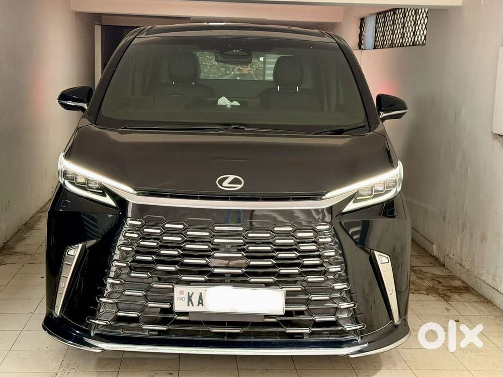 2024 350h 4 STR Ultra Luxury — ₹2.6 Cr on OLX