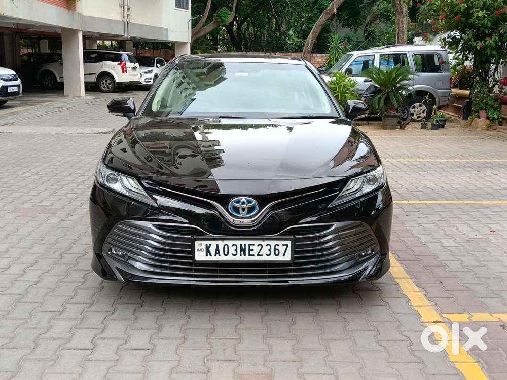 2019 Toyota Camry — used car price guide