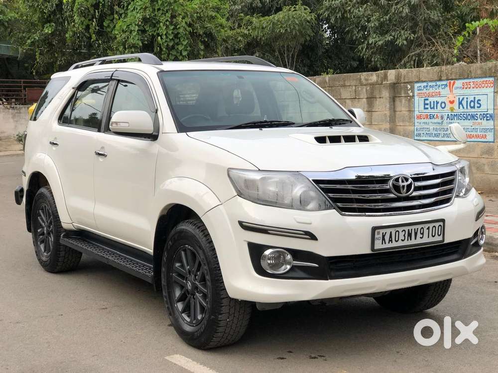 2015 3.0 4x2 AT — ₹13.9L on OLX