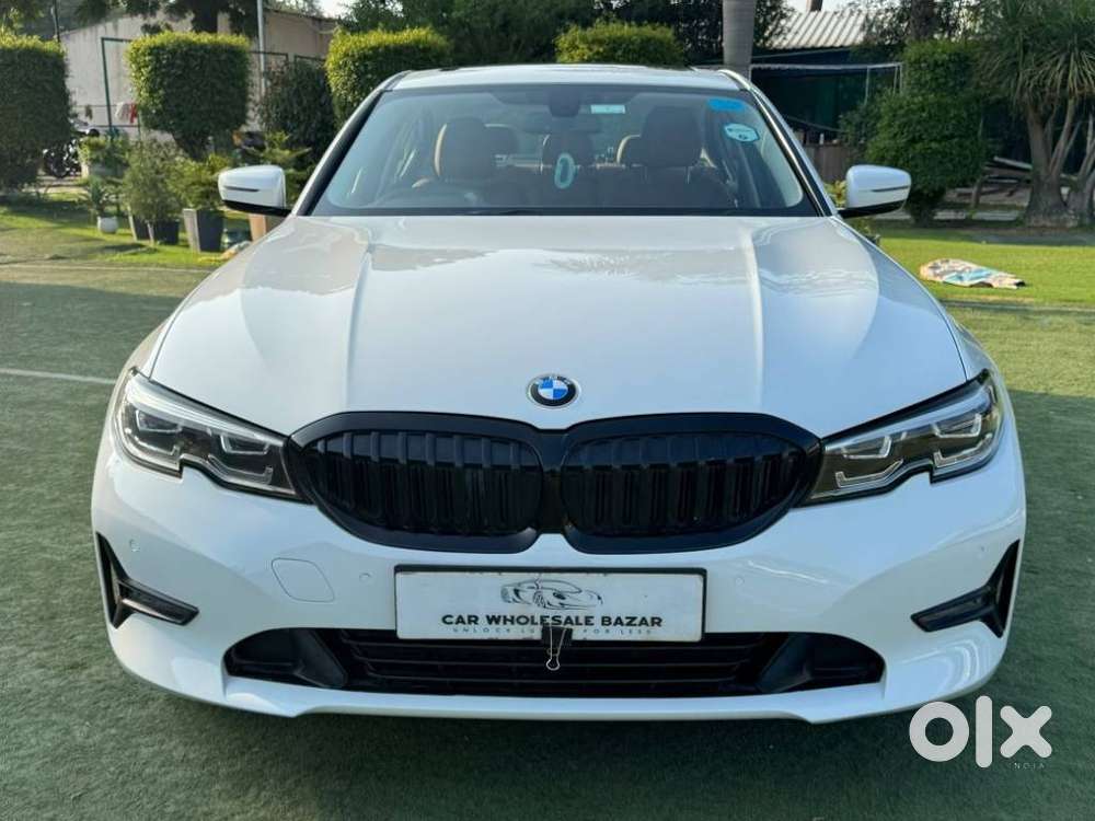 2022 330I — ₹31.8L on OLX