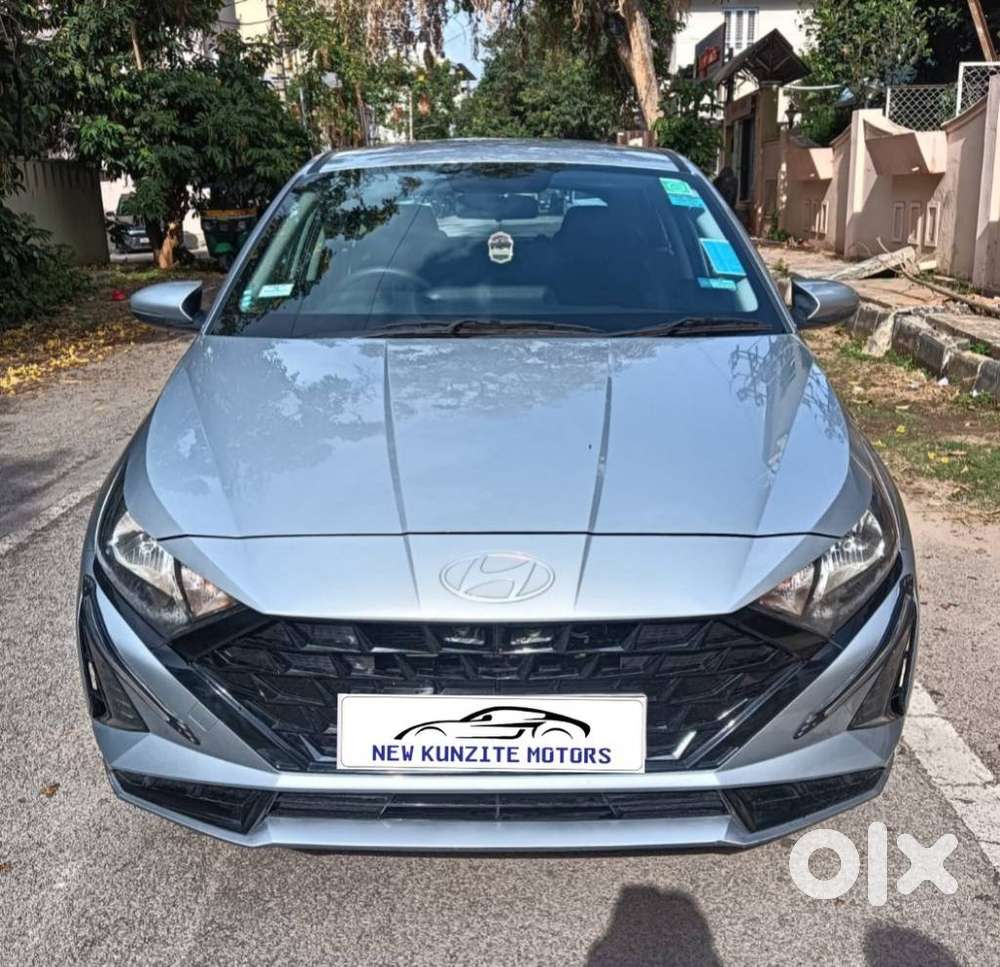 2025 1.2 Sportz MT — ₹7.50L on OLX