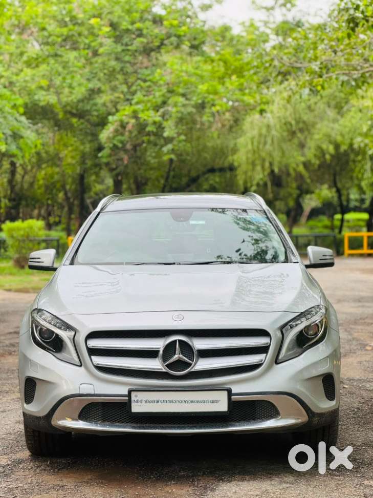 2016 GLA 200 — ₹11.3L on OLX