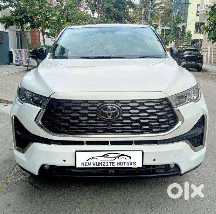 2025 2.0 ZX (O) Hybrid 7 STR — ₹35.8L on OLX
