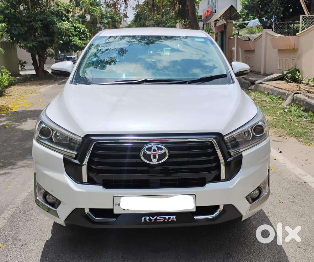 2023 2.4 V 7 STR — ₹26.4L on OLX