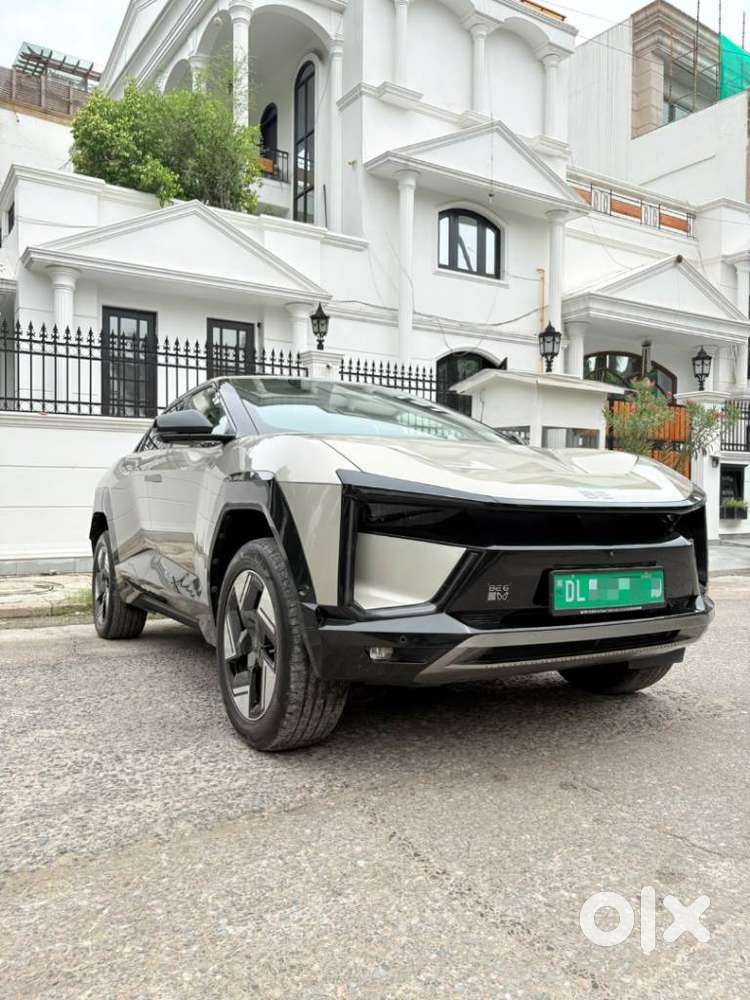 2025 mahindra-be-6-pack-three-b79 — ₹23.5L on OLX