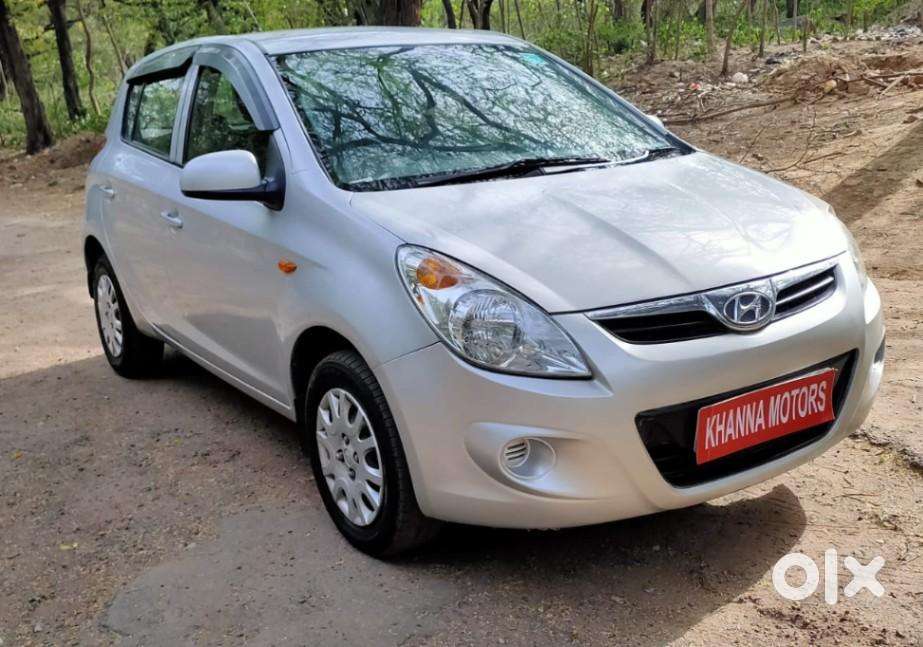 2011 [2008-2012] 1.2 Magna — ₹2.25L on OLX