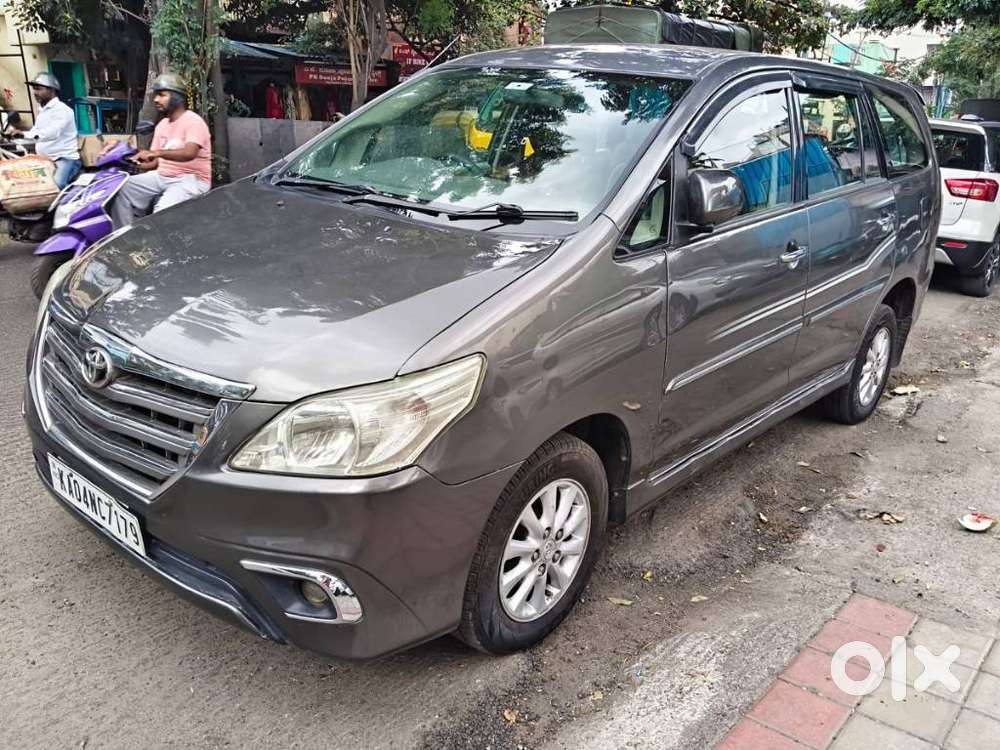 2012 [2012-2013] 2.5 VX Diesel 8 STR — ₹6.40L on OLX