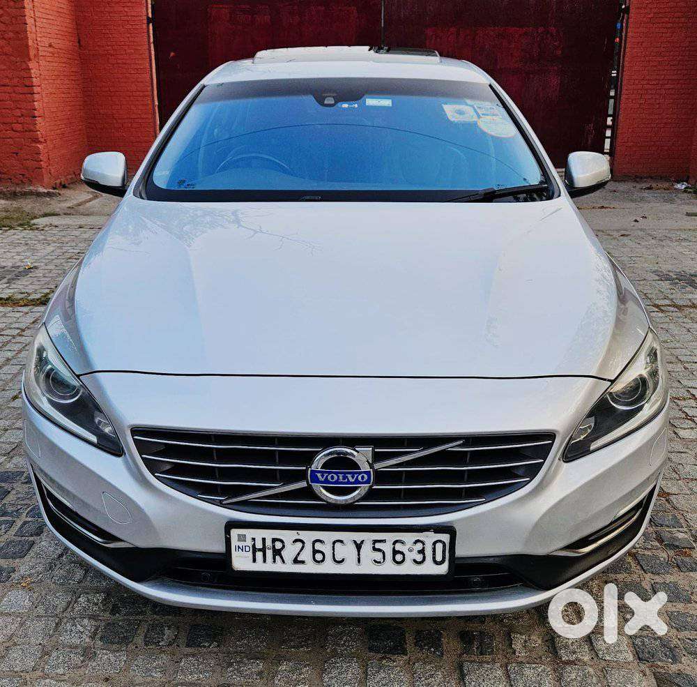 2016 D4 Momentum — ₹7.50L on OLX