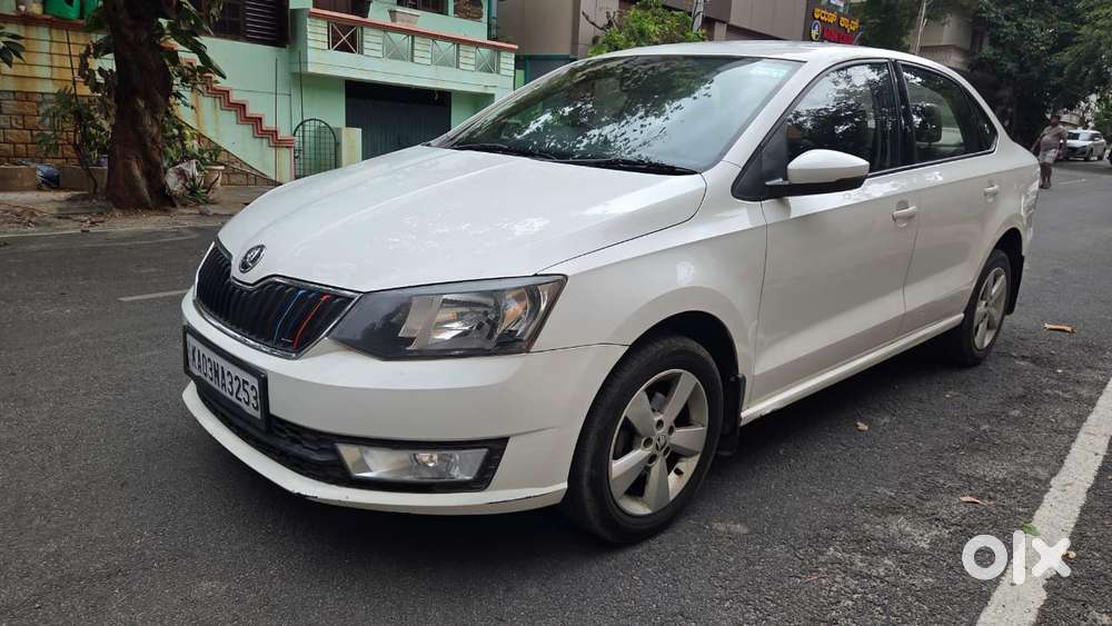 2017 [2014-2016] 1.5 TDI Ambition Plus — ₹4.25L on OLX