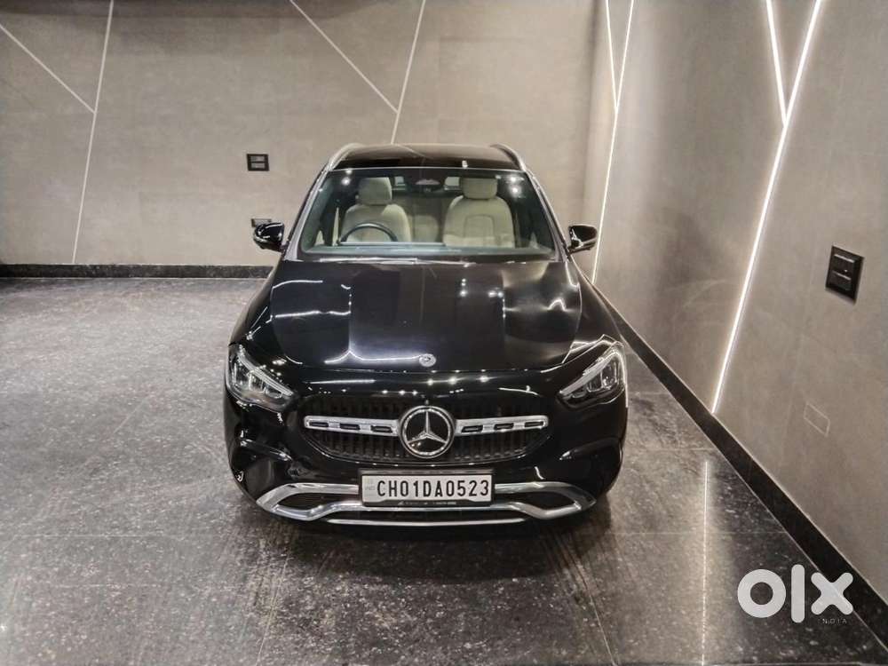 2025 GLA 200 — ₹38.9L on OLX