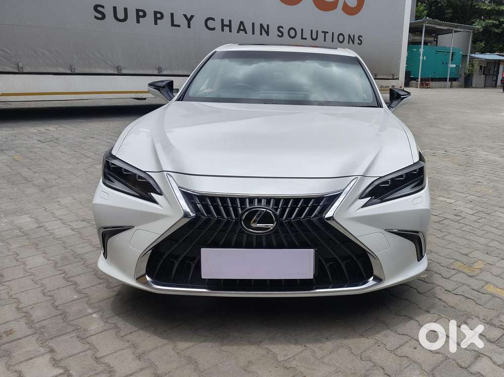 2024 300h — ₹60.0L on OLX