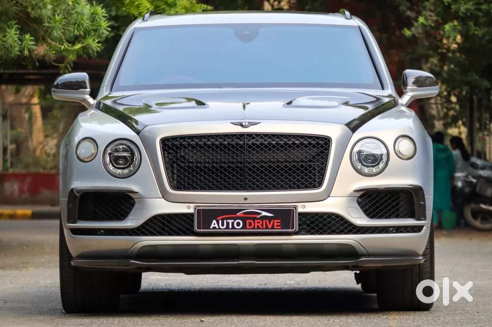 2017 Bentley Bentayga, 2017, Petrol — ₹2.6 Cr on OLX
