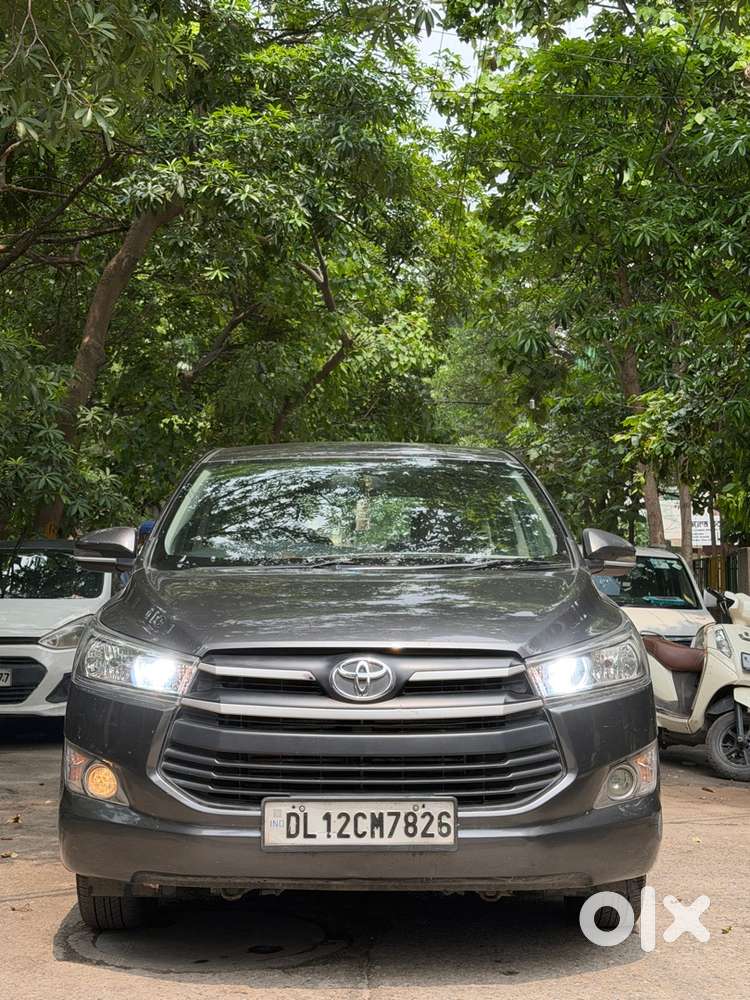 2020 2.4 V — ₹11.8L on OLX
