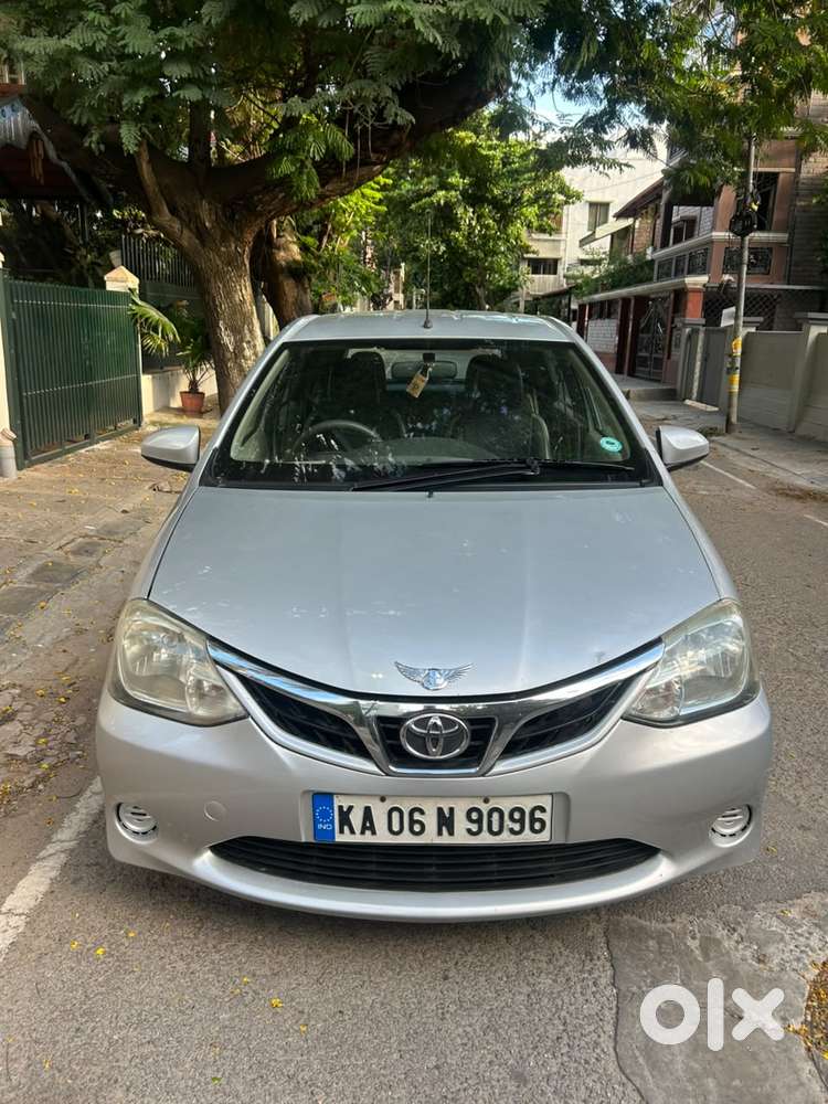 2015 Toyota Etios Liva, 2015, Petrol — ₹4.10L on OLX