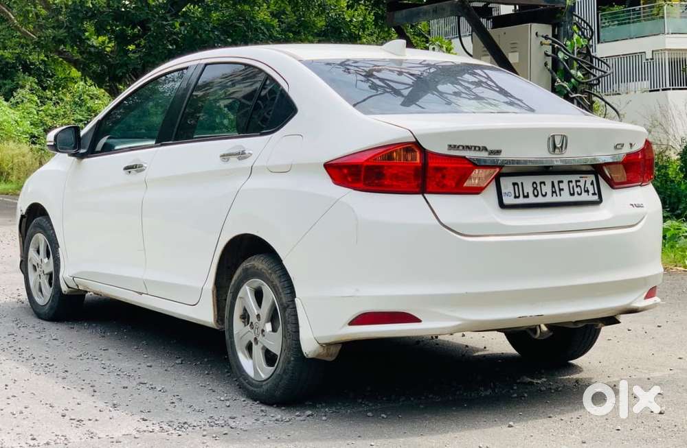 2014 2014-2015 i DTEC VX — ₹3.20L on OLX