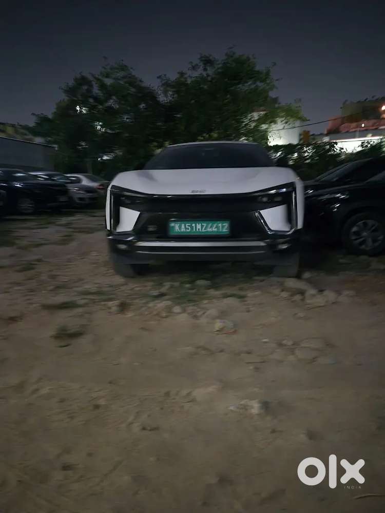 2026 Pack Three B79 — ₹23.5L on OLX