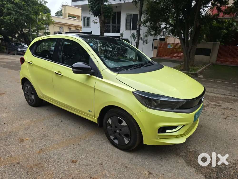 2025 XZ Plus Tech Lux LR — ₹8.49L on OLX