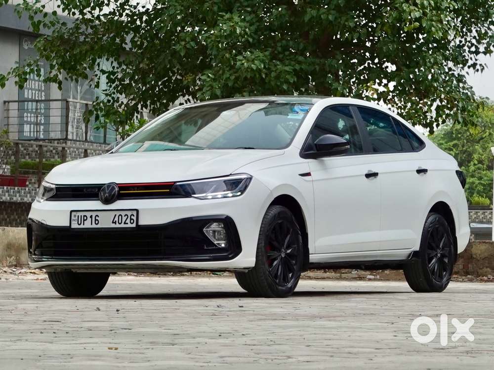 2025 1.0 Highline TSI AT — ₹12.4L on OLX