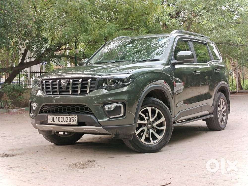 2022 2.0 Z8 Petrol AT 7 Str — ₹16.3L on OLX