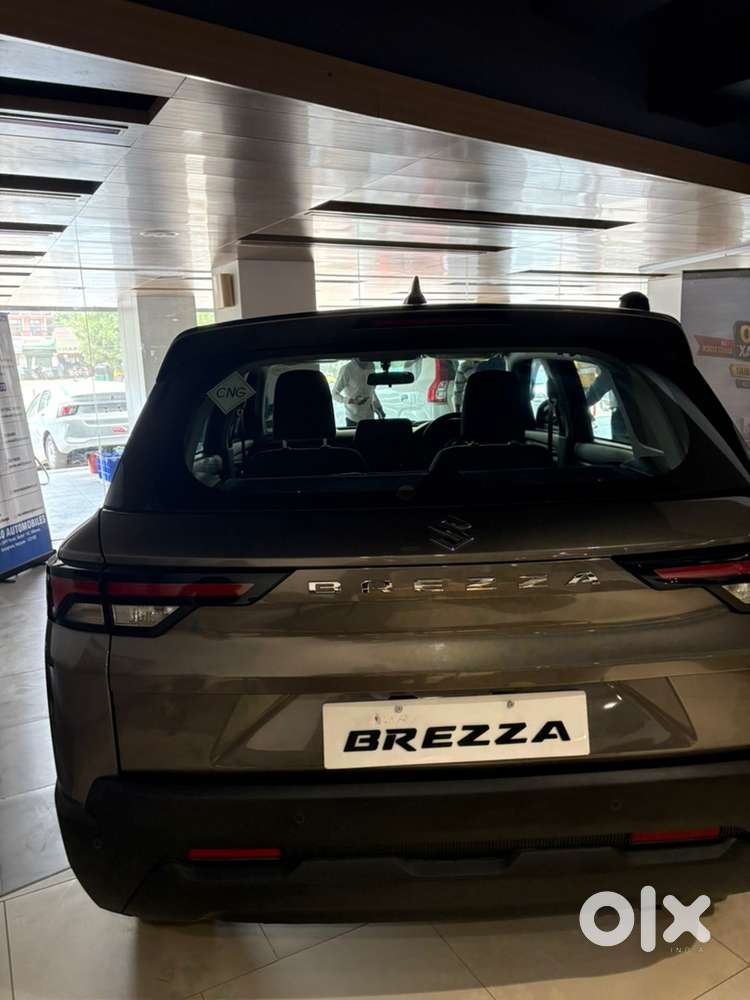 2026 LXi S-CNG — ₹9.70L on OLX