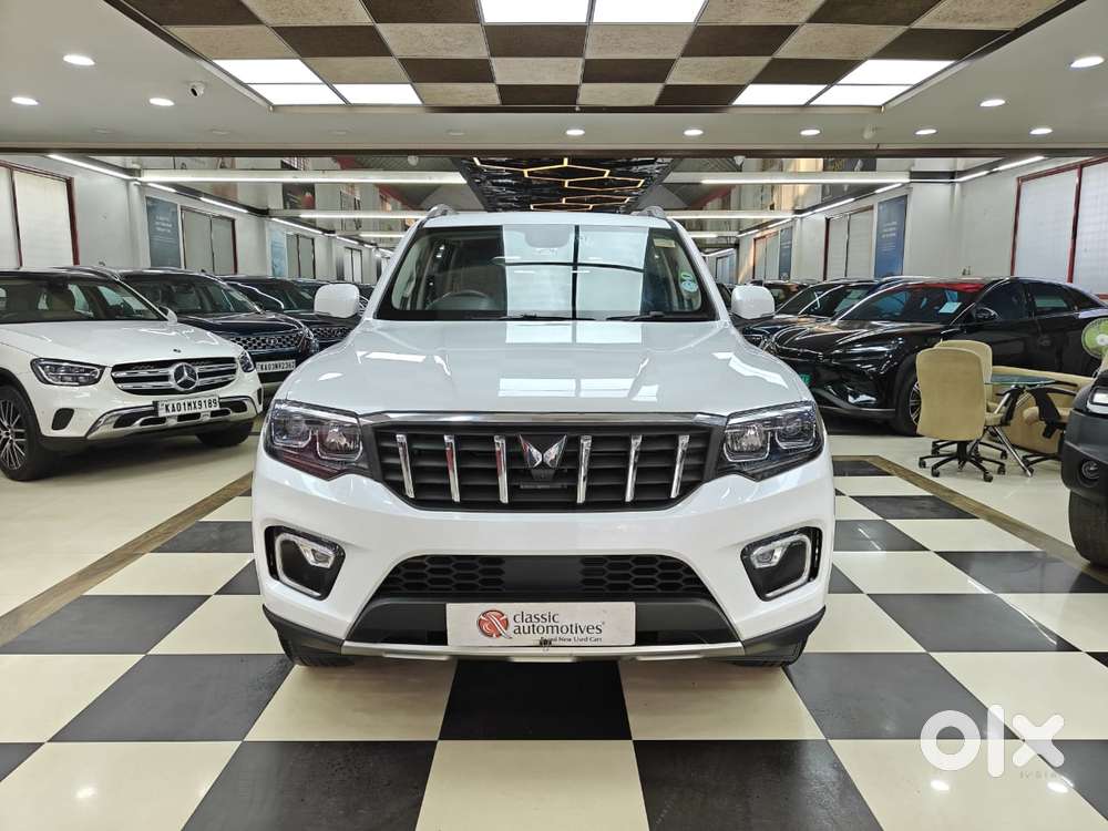 2025 2.2 Z8 Diesel MT 7 Str — ₹21.9L on OLX