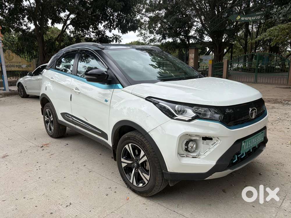 2023 3.3 KW XZ Plus Lux — ₹10.8L on OLX