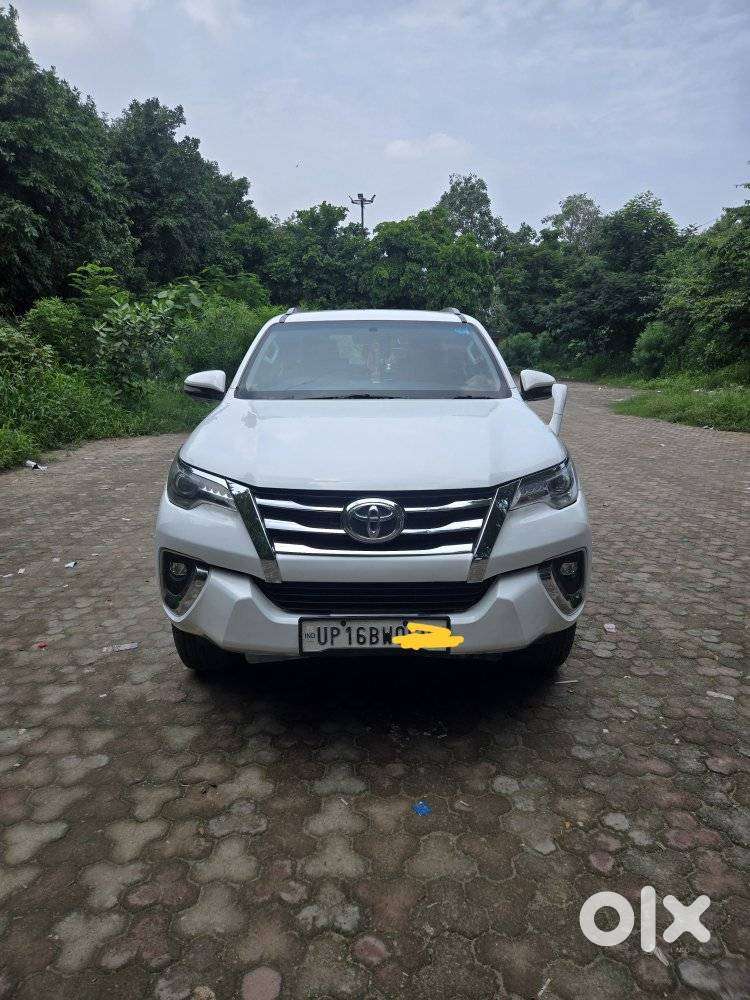 2018 4X2 MT 2.8 Diesel — ₹19.5L on OLX