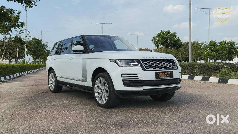 2021 3.0 Petrol LWB Vogue — ₹1.3 Cr on OLX