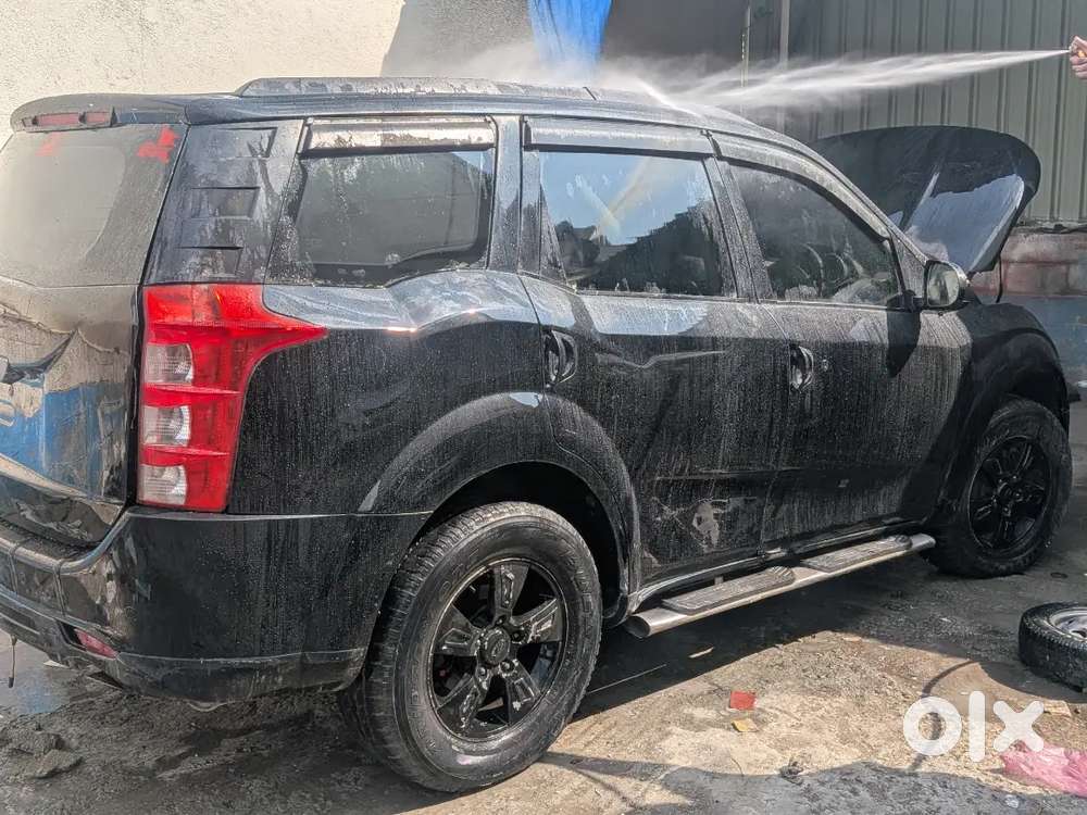 2013 1.99 mHawk W8 — ₹4.50L on OLX