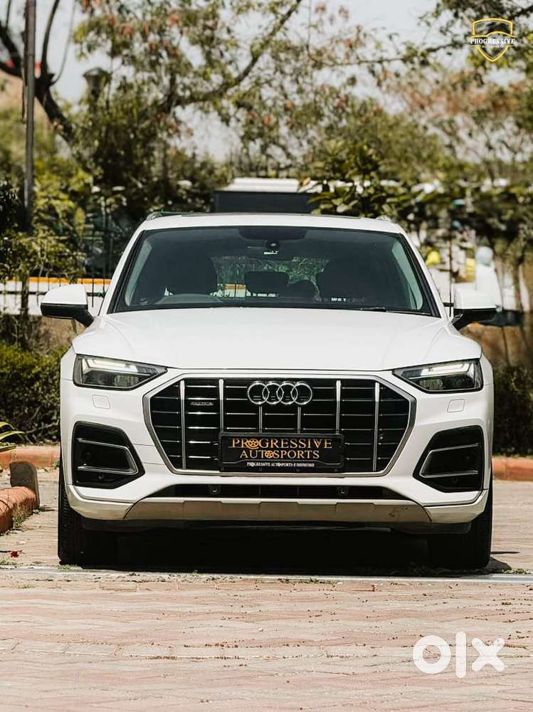 2023 Technology 45 TFSI — ₹41.8L on OLX