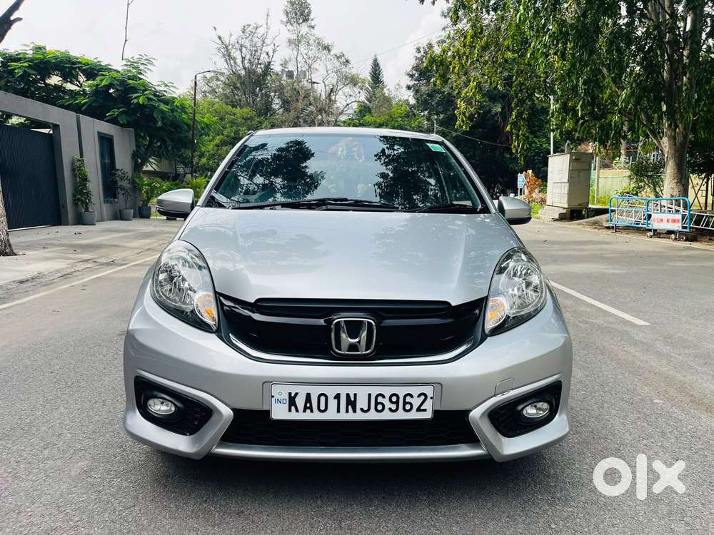2017 [2016-2019] 1.2 VX AT — ₹5.25L on OLX