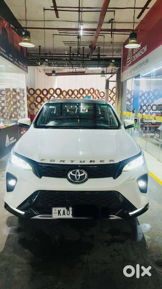 2022 4X4 AT 2.8 Legender — ₹39.0L on OLX