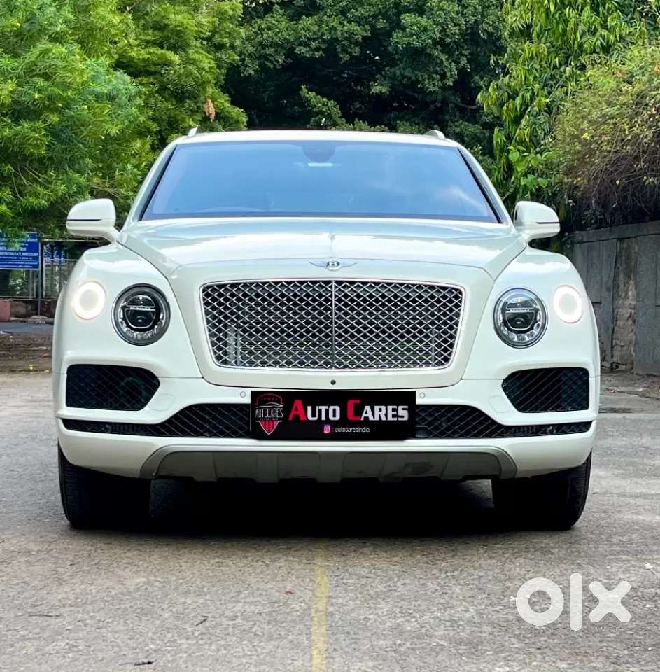 2019 Bentley Bentayga, 2019, Petrol — ₹2.7 Cr on OLX