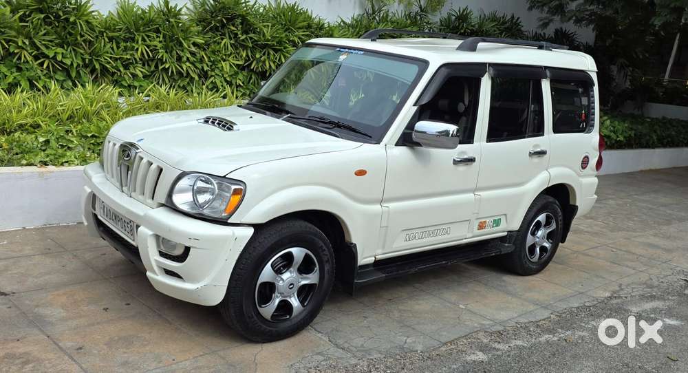 2014 [2009-2014] 2.2 SLE BS III — ₹5.95L on OLX