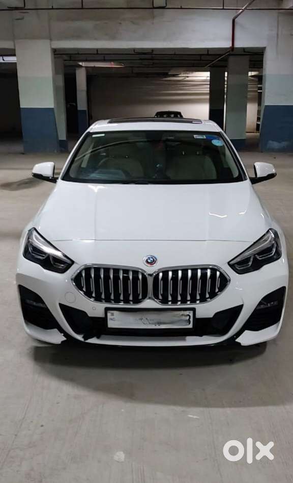 2024 220i M Sport — ₹34.5L on OLX