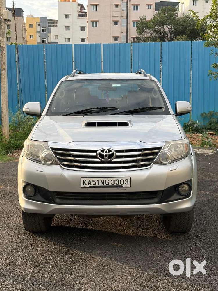2014 3.0 4x2 AT — ₹13.0L on OLX