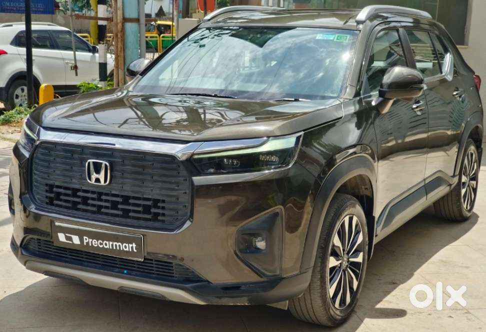 2023 VX MT — ₹11.9L on OLX