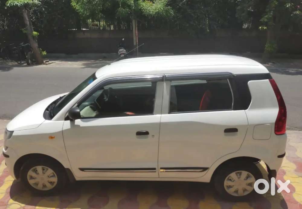 2021 2019-2022 1.0 LXi CNG — ₹3.95L on OLX